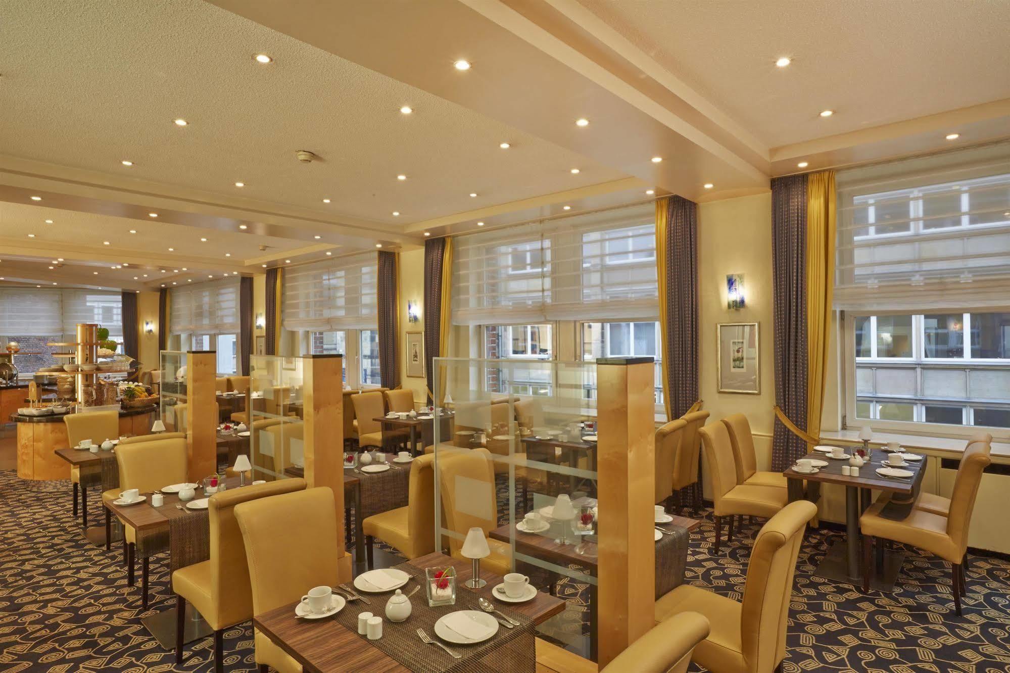 H+ Hotel