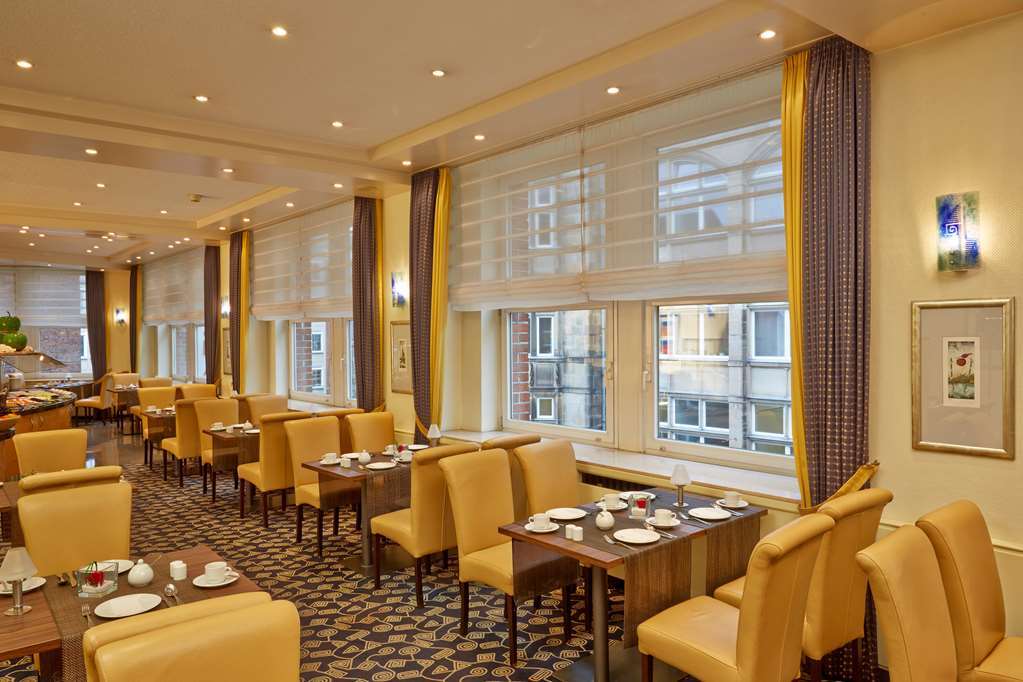 H+ Hotel 4*
