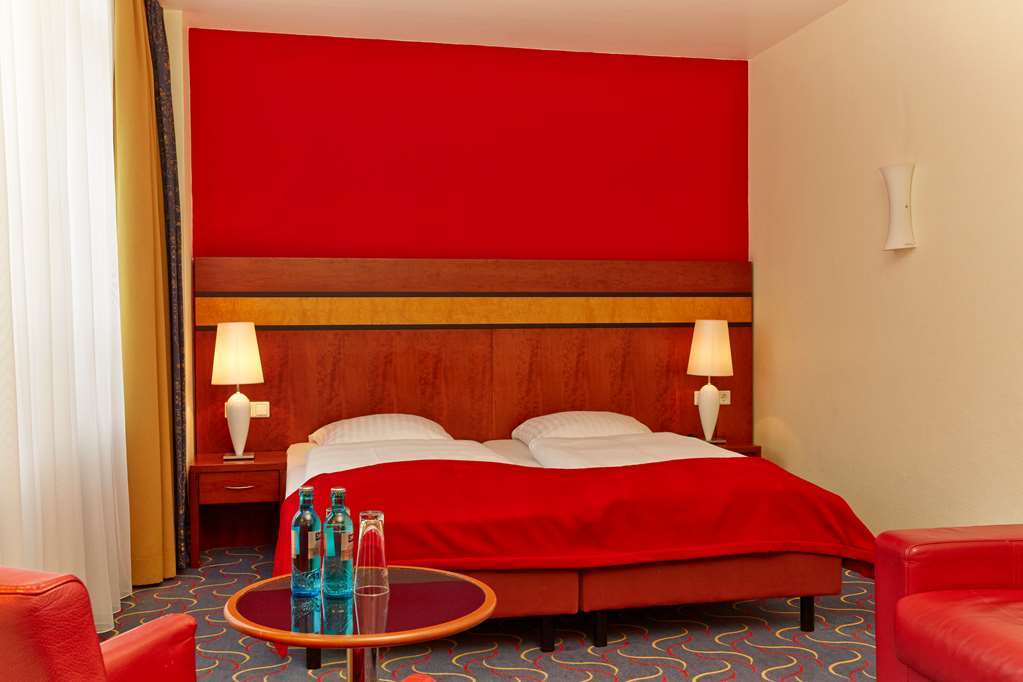 Hotel H+ 4*