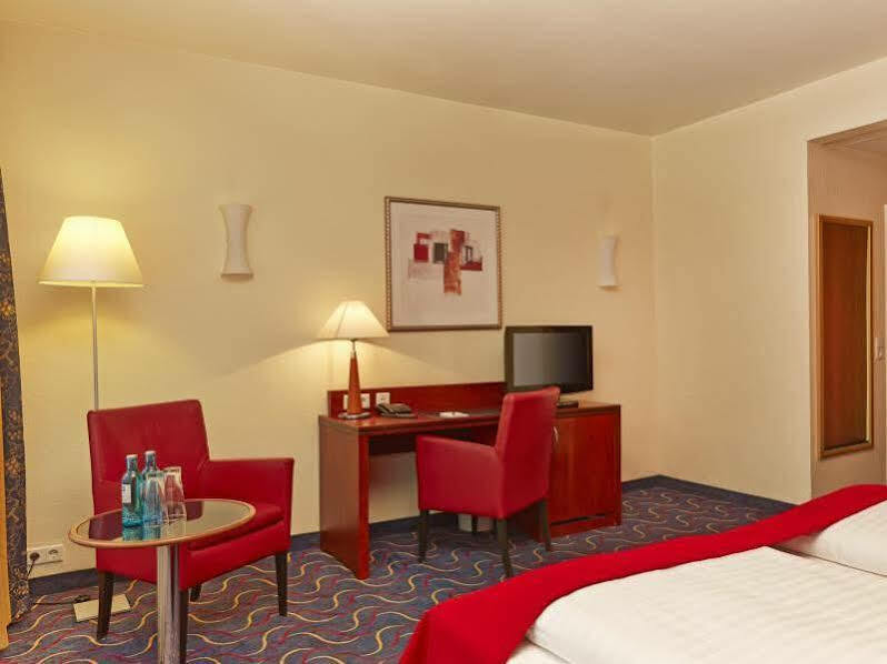 H+ Hotel 4*